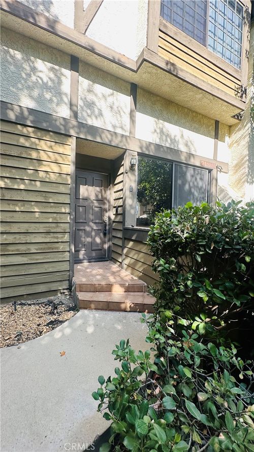 unit-1-21145 Lassen St, Chatsworth, CA, 91311-6825 | Card Image