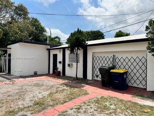 3-42 Se 10th Ter, Dania Beach, FL, 33004-4323 | Card Image