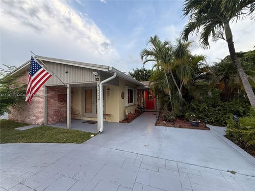 10261 Bonita Rd, Cutler Bay, FL, 33157-8539 | Card Image