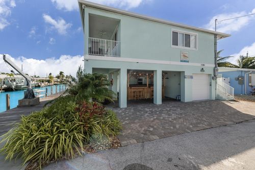 11281 2nd Ave Ocean, Marathon, FL, 33050 | Card Image