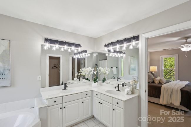 Primary bathroom | Image 18