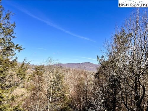 d-4-367 Skyleaf Dr, Sugar Mountain, NC, 28604 | Card Image