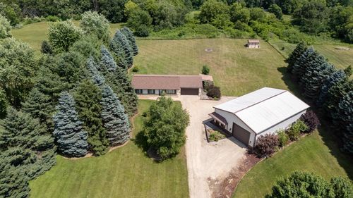 9296 Windy Acres Drive, Farmington, WI, 53040 | Card Image