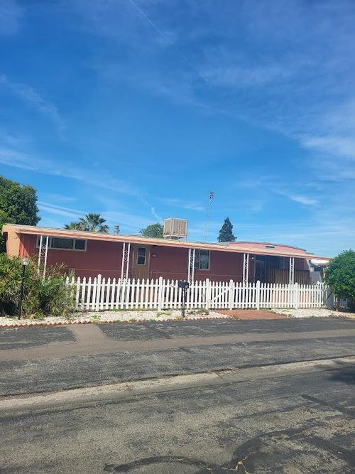 77-1724 Minnewawa Ave, Clovis, CA, 93612 | Card Image