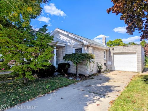 7399 Gronow, Center Line, MI, 48015-1844 | Card Image