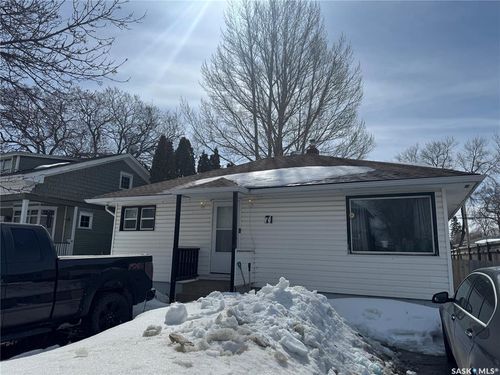 71 22nd St E, Prince Albert, SK, S6V1M8 | Card Image