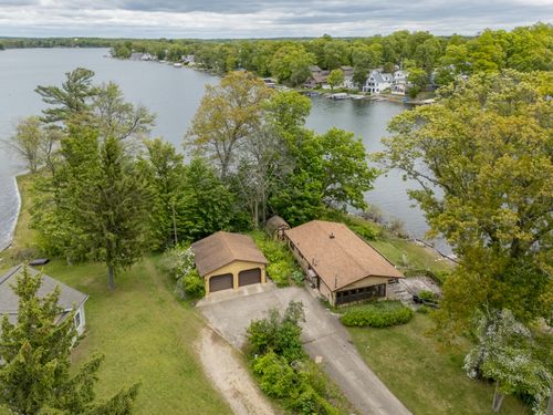 12391 Sunset Dr, Plainwell, MI, 49080 | Card Image