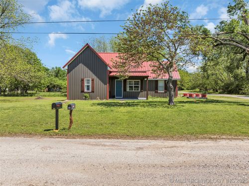 501 N 7th St, Roff, OK, 74865-6117 | Card Image
