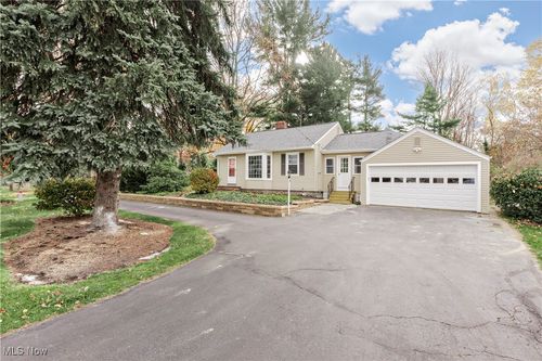 6466 Wilson Mills Rd, Mayfield Village, OH, 44143-3403 | Card Image