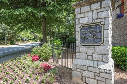 884 Commonwealth Ave Se, Atlanta, GA, 30312-3663 | Card Image