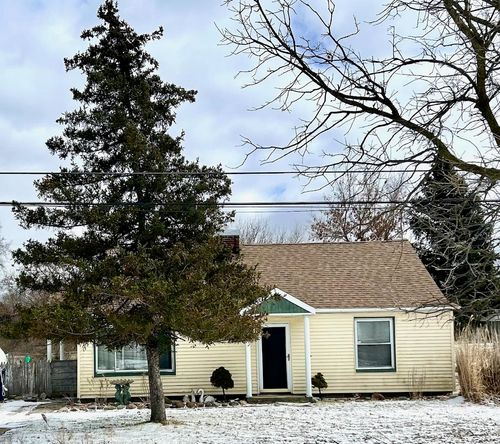 19675 S Oakley Rd, Oakley, MI, 48649-9705 | Card Image