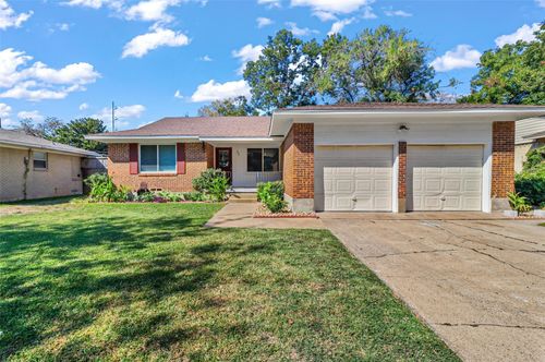 505 King Ln, Garland, TX, 75042-6402 | Card Image