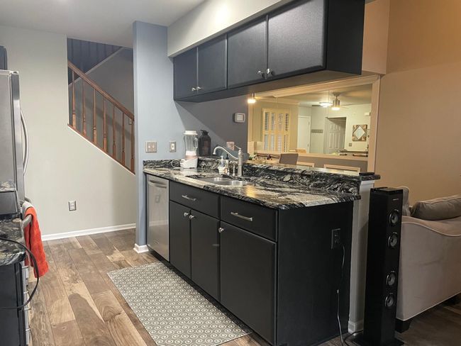 45245 Horseshoe Cir, Condo with 2 bedrooms, 3 bathrooms and null parking in Canton MI | Image 9