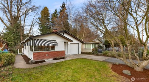 9539 7th Ave Nw, Seattle, WA, 98117-2128 | Card Image