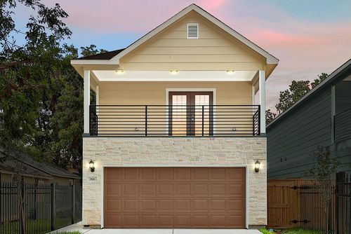 788 Lucky St, Houston, TX, 77088-6302 | Card Image