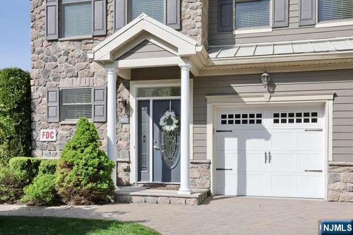 802 Whitney Ln, Allendale, NJ, 07401-1773 | Card Image