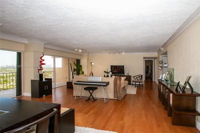 1911 - 1800 Ne 114th St, Condo with 2 bedrooms, 3 bathrooms and null parking in Miami FL | Image 3