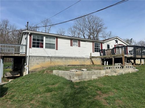 826 1st St, La Belle, PA, 15450-1015 | Card Image