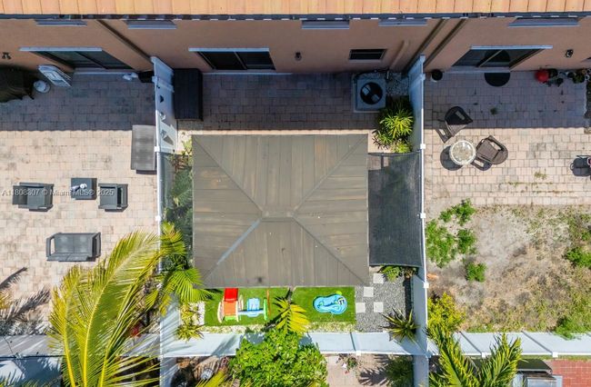 3427 W 89 Th Ter, Townhouse with 3 bedrooms, 3 bathrooms and null parking in HIALEAH FL | Image 57