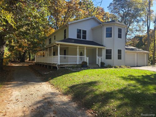 7507 Pingree Rd, Pinckney, MI, 48169-8812 | Card Image