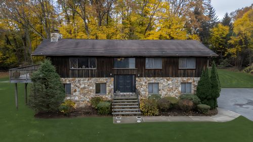 116 Hillcrest Park Rd, Cos Cob, CT, 06807-1901 | Card Image