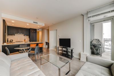 1924 - 222 Riverfront Ave Sw, Condo with 1 bedrooms, 1 bathrooms and 1 parking in Calgary AB | Image 3