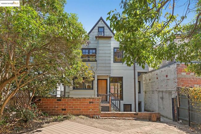 2441 Carleton St, House other with 3 bedrooms, 1 bathrooms and null parking in Berkeley CA | Image 39