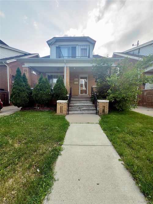 6939 Appoline St, Dearborn, MI, 48126-1992 | Card Image