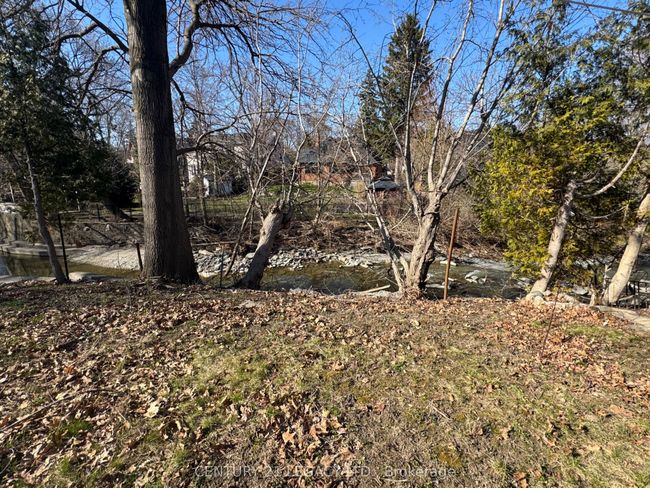20 Leland Ave, House other with 3 bedrooms, 1 bathrooms and 4 parking in Etobicoke ON | Image 13