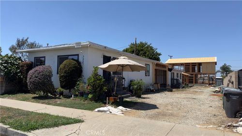 7921 Ronald Dr, Huntington Beach, CA, 92647-7187 | Card Image