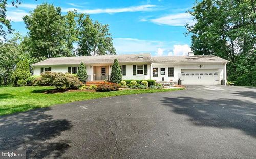 18901 Darnestown Rd, Bealsville, MD, 20839-3305 | Card Image