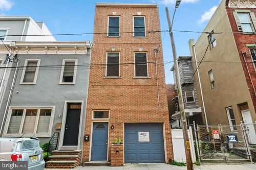 2140 Pemberton St, PHILADELPHIA, PA, 19146-1221 | Card Image