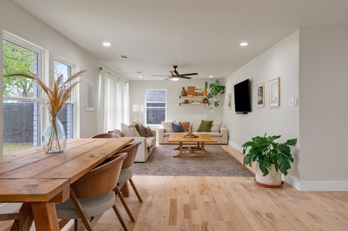 115 Aspen St, Lancaster, TX, 75134-3203 | Card Image