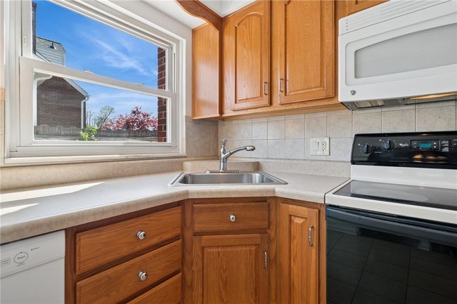 304 E Patty Ln, House other with 3 bedrooms, 2 bathrooms and 1 parking in Monroeville PA | Image 10