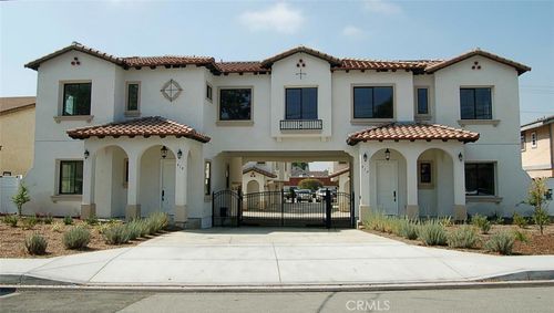 413a-425 W Duarte Rd, Monrovia, CA, 91016-4520 | Card Image