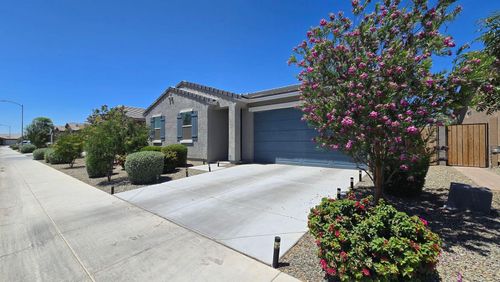8820 W Agora Ln, Tolleson, AZ, 85353-4531 | Card Image