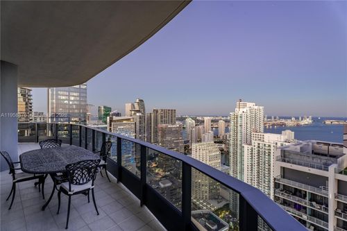 ph5408-1000 Brickell Plz, Miami, FL, 33131-3833 | Card Image