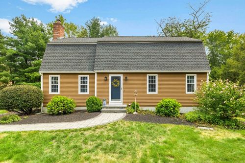 3 Brookwood Ln, Norton, MA, 02766-1125 | Card Image