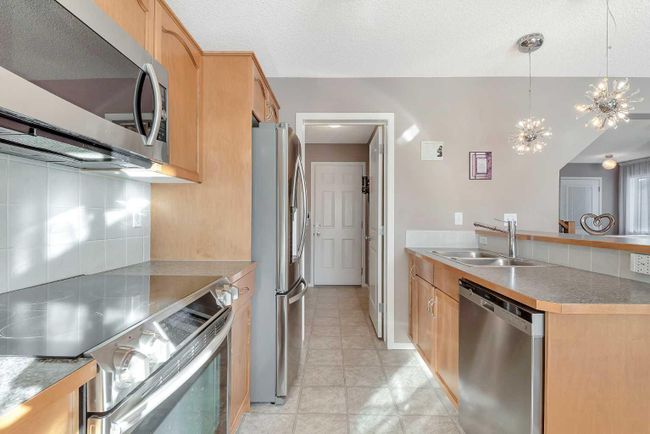 251 Copperfield Green Se, Home with 3 bedrooms, 2 bathrooms and 4 parking in Calgary AB | Image 11