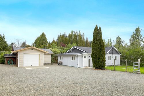 6645 Island Hwy N, Merville, BC, V0R2M0 | Card Image