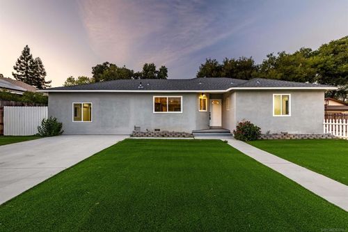 720 Gough Ave, Templeton, CA, 93465-5004 | Card Image