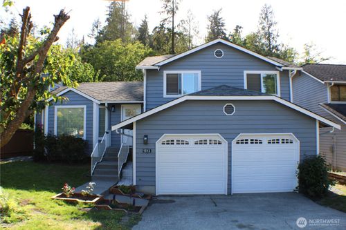 1514 51st Pl Sw, Everett, WA, 98203-1667 | Card Image