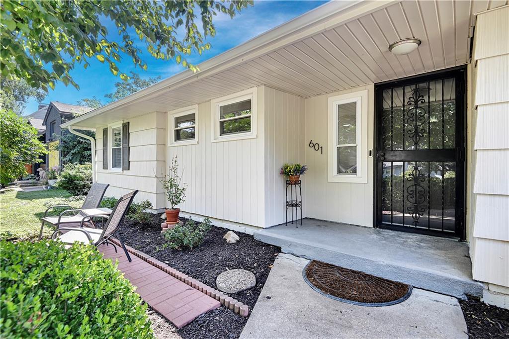 70th St, Kansas City, MO 64131