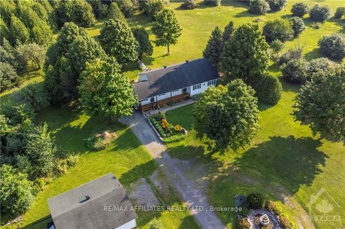 2732 County 16 Road N, Merrickville Wolford, ON, K0G1N0 | Card Image