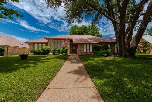 1115 Shady Oak Trl, Mansfield, TX, 76063-4882 | Card Image