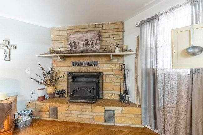 Home in town for sale10 | Image 11