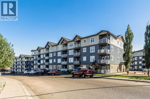 206-19 Terrace View Ne, Medicine Hat, AB, T1C0E8 | Card Image