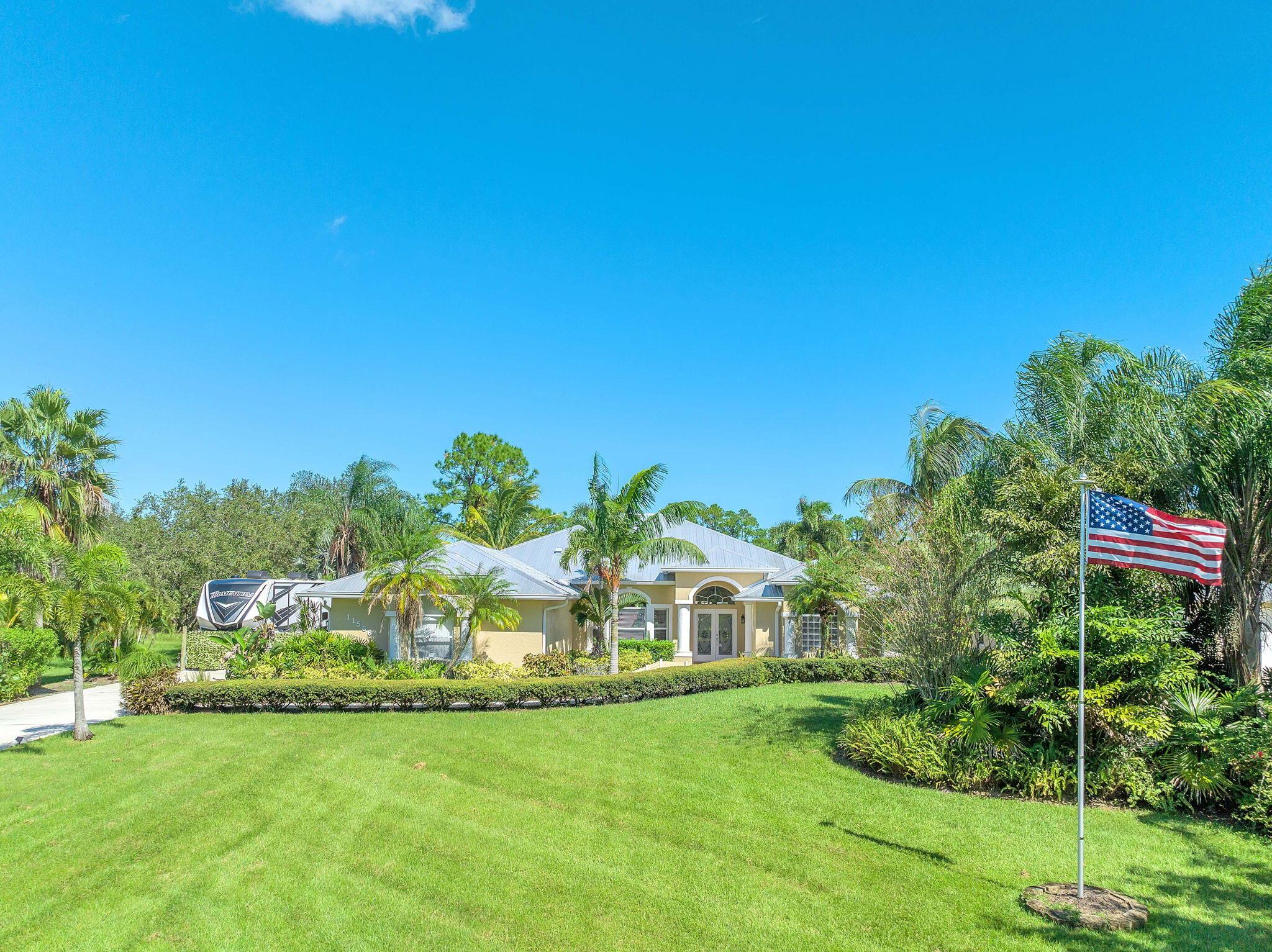 Meadowlark Cir, Stuart, FL 34997