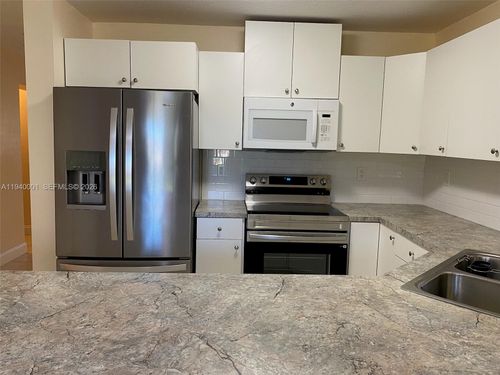 unit-5108-8851 Nw 119th St, Hialeah Gardens, FL, 33018-7915 | Card Image