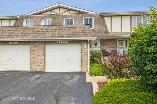 15945 78th Ave, Tinley Park, IL, 60477-6717 | Card Image